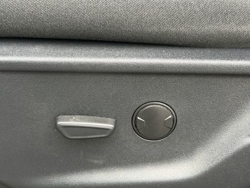 Used 2024 Ford F250 XLT w/ Black Appearance Package image 25