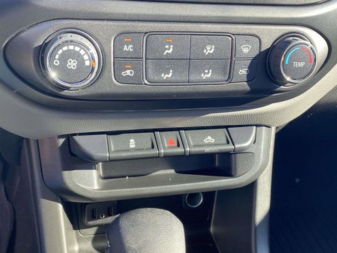 Used 2022 Chevrolet Colorado W/T w/ Custom Special Edition image 26