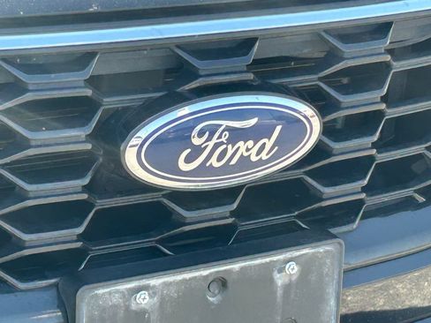 Used 2023 Ford Escape ST-Line AWD/4WD image 11