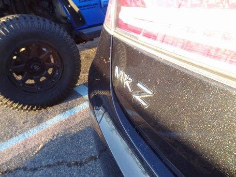 Used 2013 Lincoln MKZ image 5