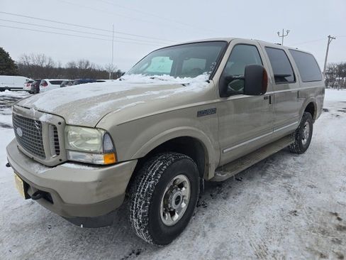 Used 2004 Ford Excursion Limited image 3