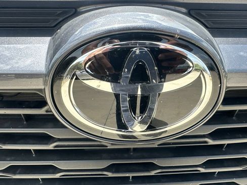 Used 2025 Toyota RAV4 XLE w/ Convenience Package FWD image 13