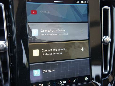 New 2025 Volvo XC40 B5 Core w/ Protection Package Premier image 15