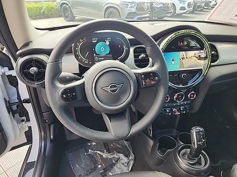 Used 2024 MINI Cooper 2-Door Hardtop image 25