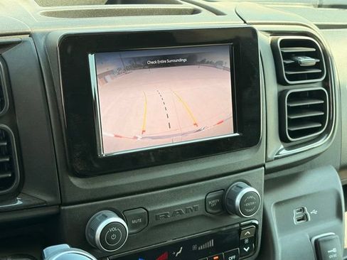 Used 2025 RAM ProMaster 2500 w/ U-Haul Equipment Group FWD image 15
