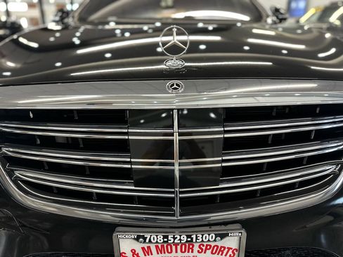 Used 2019 Mercedes-Benz S 560 Sedan image 14