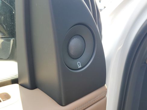 New 2027 Lincoln Navigator Black Label AWD/4WD image 9