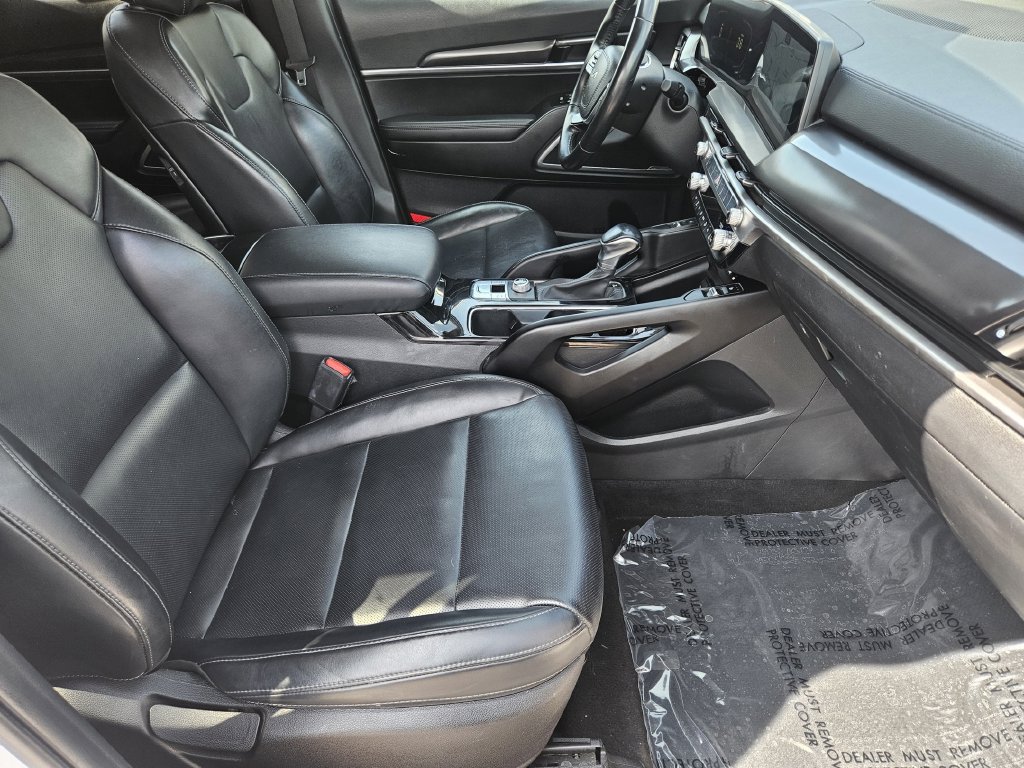 Used 2024 Kia Telluride S FWD image 13