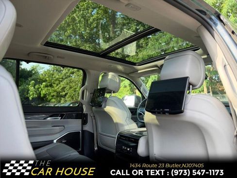 Used 2022 Jeep Wagoneer Series I w/ Convenience Group I AWD/4WD image 19