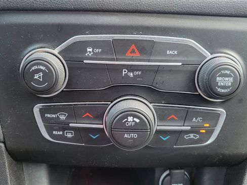 Used 2016 Dodge Charger SXT w/ Navigation & Travel Group RWD image 36