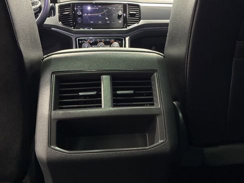 Used 2023 Volkswagen Atlas Cross Sport SEL R-Line AWD/4WD image 42