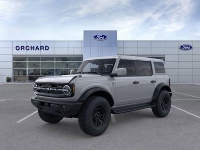 New 2026 Ford Bronco Outer Banks w/ Sasquatch Package
