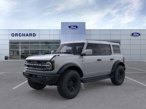New 2026 Ford Bronco Outer Banks w/ Sasquatch Package image 1