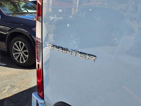 Used 2026 Mercedes-Benz Sprinter 2500 image 15