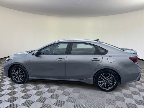 Used 2023 Kia Forte GT-Line image 9