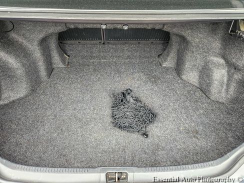Used 2012 Toyota Camry SE w/ Convenience Pkg FWD image 18