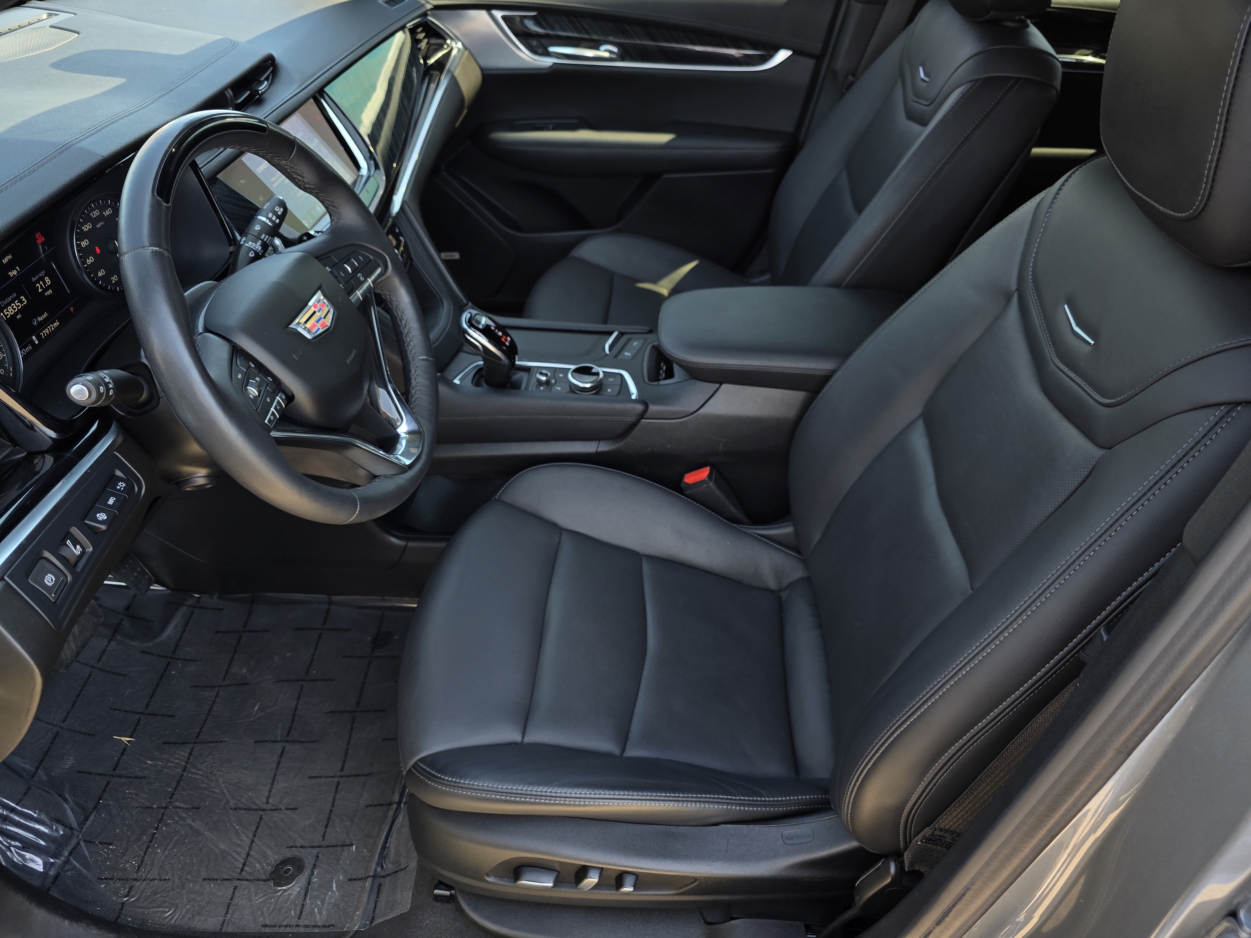 Used 2023 Cadillac XT6 Premium Luxury w/ Technology Package FWD image 25