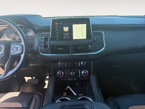 Used 2024 GMC Yukon AT4 w/ Technology Package image 11