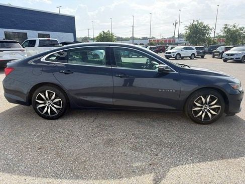 Used 2016 Chevrolet Malibu LT w/ Leather Package FWD image 6