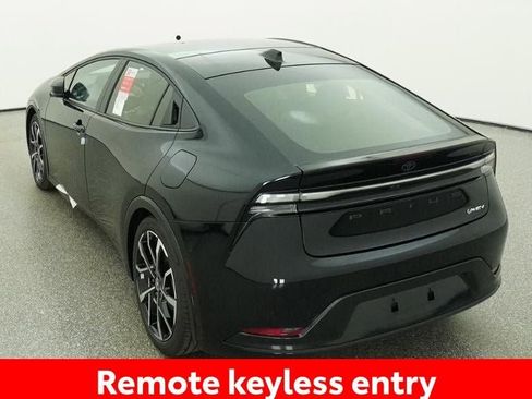 New 2026 Toyota Prius Plug-In Hybrid FWD image 7