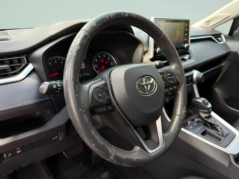 Used 2019 Toyota RAV4 XLE Premium w/ Advanced Technology Package FWD image 13