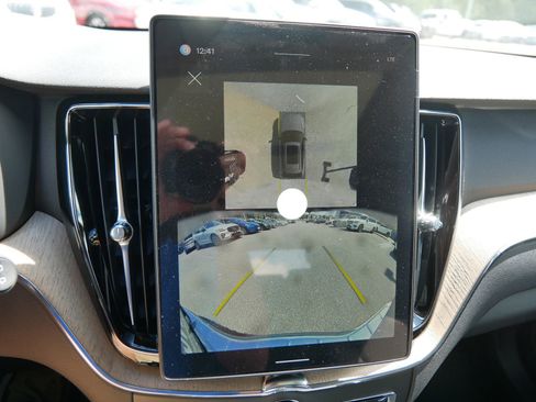 New 2026 Volvo XC60 B5 Plus w/ Protection Package Premier image 10