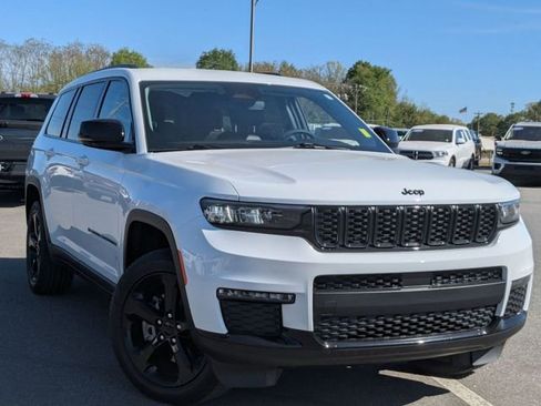 Used 2023 Jeep Grand Cherokee L Limited w/ Black Appearance Package image 1