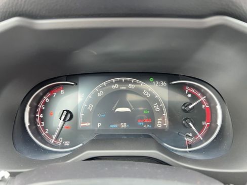 New 2025 Toyota RAV4 XLE image 31