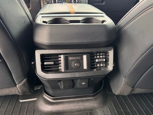 Used 2024 Ford F250 Platinum w/ FX4 Off-Road Package AWD/4WD image 24