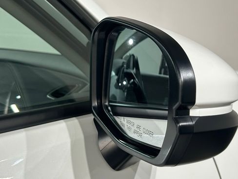 Used 2024 Honda HR-V LX image 13