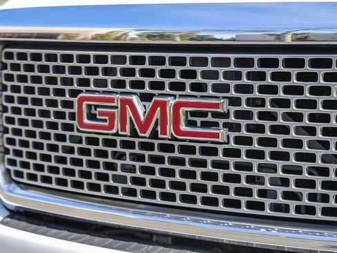 Used 2015 GMC Sierra 3500 Denali w/ Duramax Plus Package AWD/4WD image 10