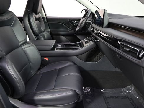 New 2026 Lincoln Aviator Reserve AWD/4WD image 16