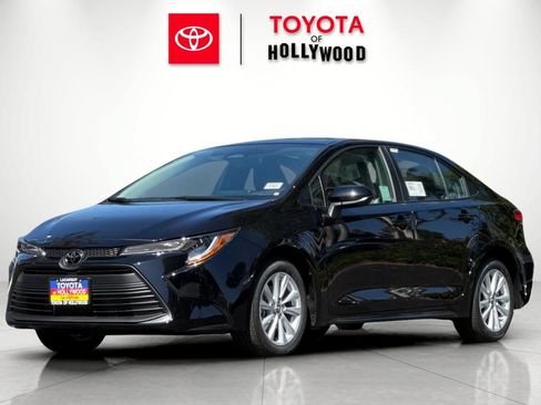 New 2026 Toyota Corolla LE w/ LE Premium Package FWD image 7