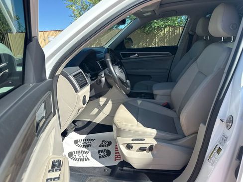 Used 2018 Volkswagen Atlas SEL AWD/4WD image 11
