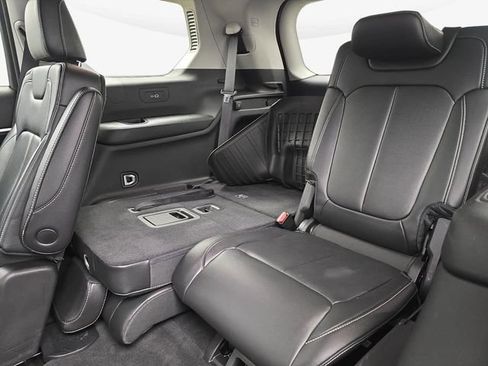 Used 2022 Jeep Grand Cherokee L Limited RWD image 35