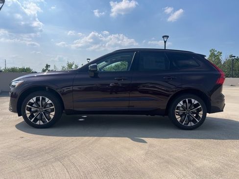 New 2026 Volvo XC60 B5 Plus w/ Climate Package image 4