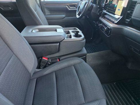 Used 2024 Chevrolet Silverado 1500 LT AWD/4WD image 56