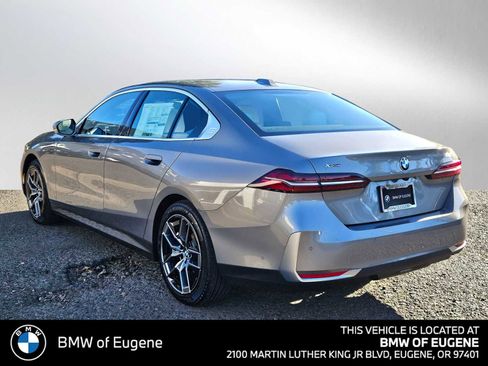 New 2026 BMW 530i xDrive w/ Premium Package AWD/4WD image 5