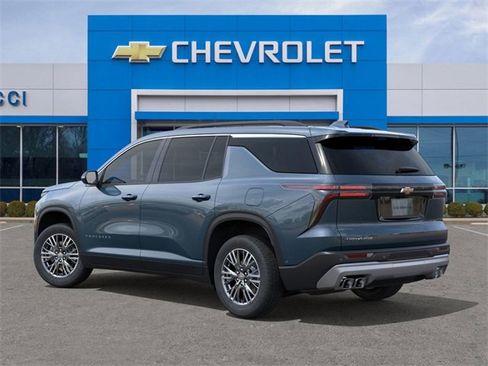 New 2026 Chevrolet Traverse LT image 3