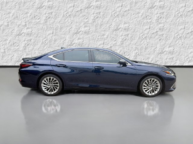 Used 2022 Lexus ES 350 Ultra Luxury w/ Accessory Package 2 FWD image 5