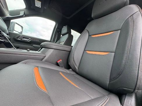 New 2025 GMC Sierra 2500 AT4 w/ AT4 Premium Plus Package image 16