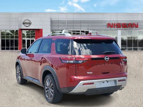 Certified 2023 Nissan Pathfinder SL w/ SL Premium Package image 7