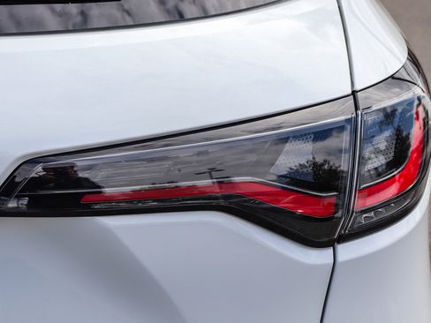 Used 2024 Honda HR-V EX-L image 9