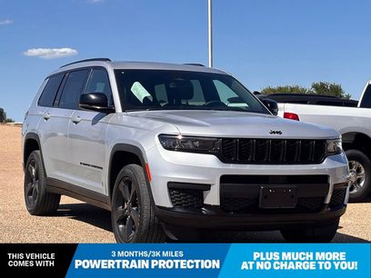 Used 2023 Jeep Grand Cherokee L Laredo