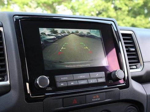 Certified 2022 Nissan Frontier SV AWD/4WD image 11