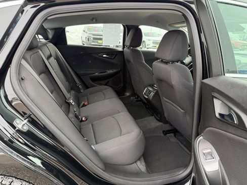 Used 2025 Chevrolet Malibu LT image 19