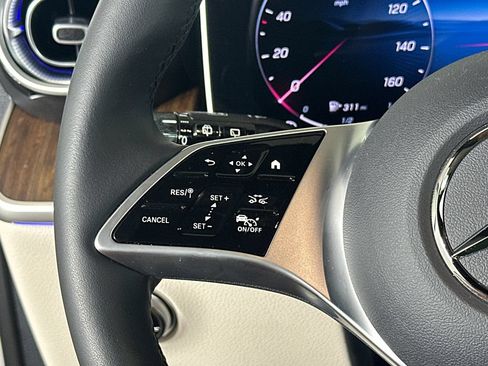 Certified 2026 Mercedes-Benz GLC 300 image 27