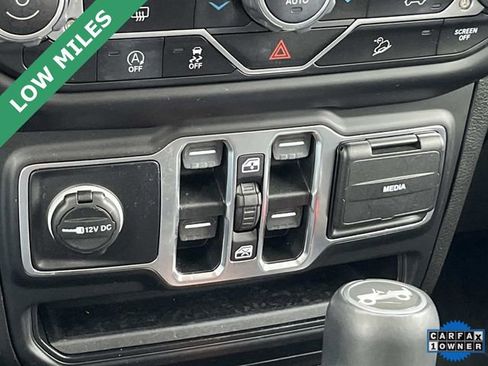 Certified 2020 Jeep Wrangler Unlimited Sahara w/ LED Lighting Group image 31