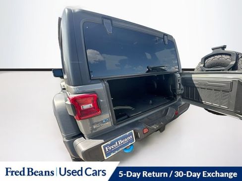 Used 2022 Jeep Wrangler Unlimited Rubicon 4xe AWD/4WD image 40