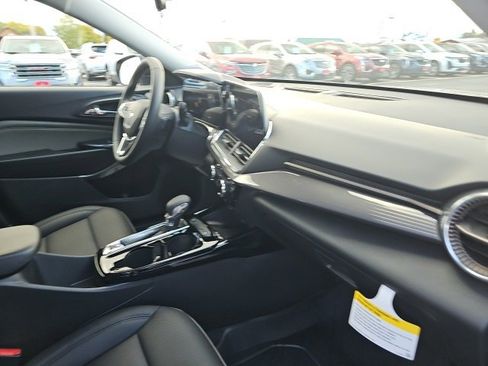 New 2026 Chevrolet Trax ACTIV w/ Sunroof Package image 24